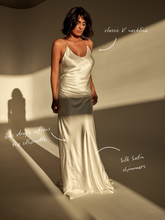 Load image into Gallery viewer, Ciara Bridal Gown - Wearemancini