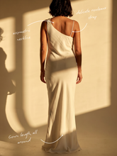 Load image into Gallery viewer, Antonia Bridal Gown - Wearemancini