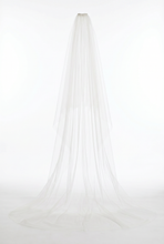 Load image into Gallery viewer, Issey Veil - Wearemancini